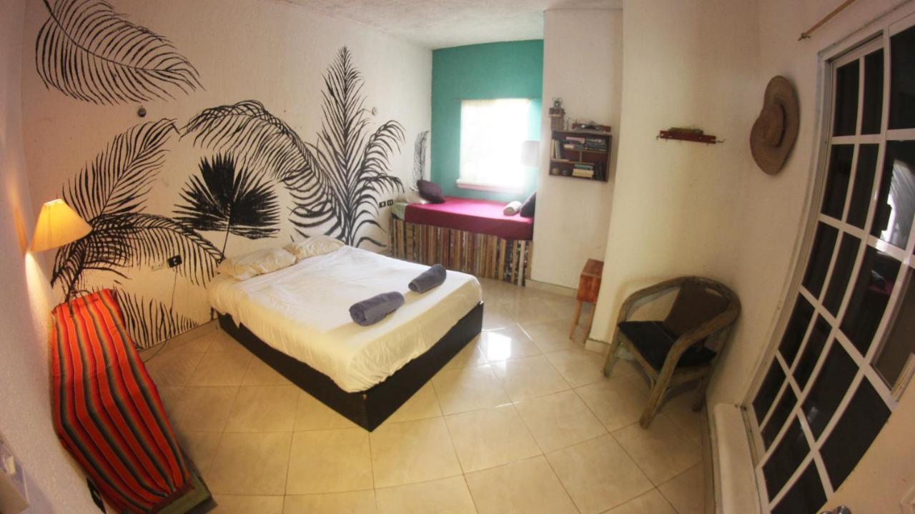 Guest house La Casona Art & Recycling *
